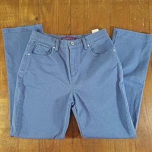 Gloria Vanderbilt Amanda Jeans Size 6 Short